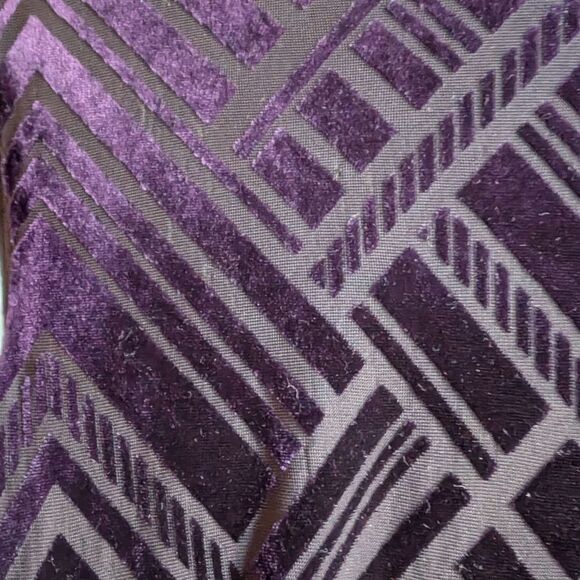 Vince Camuto Burnout Velvet Art Deco Deep Purple Sheath Midi Dress Size 10 - Picture 6 of 11